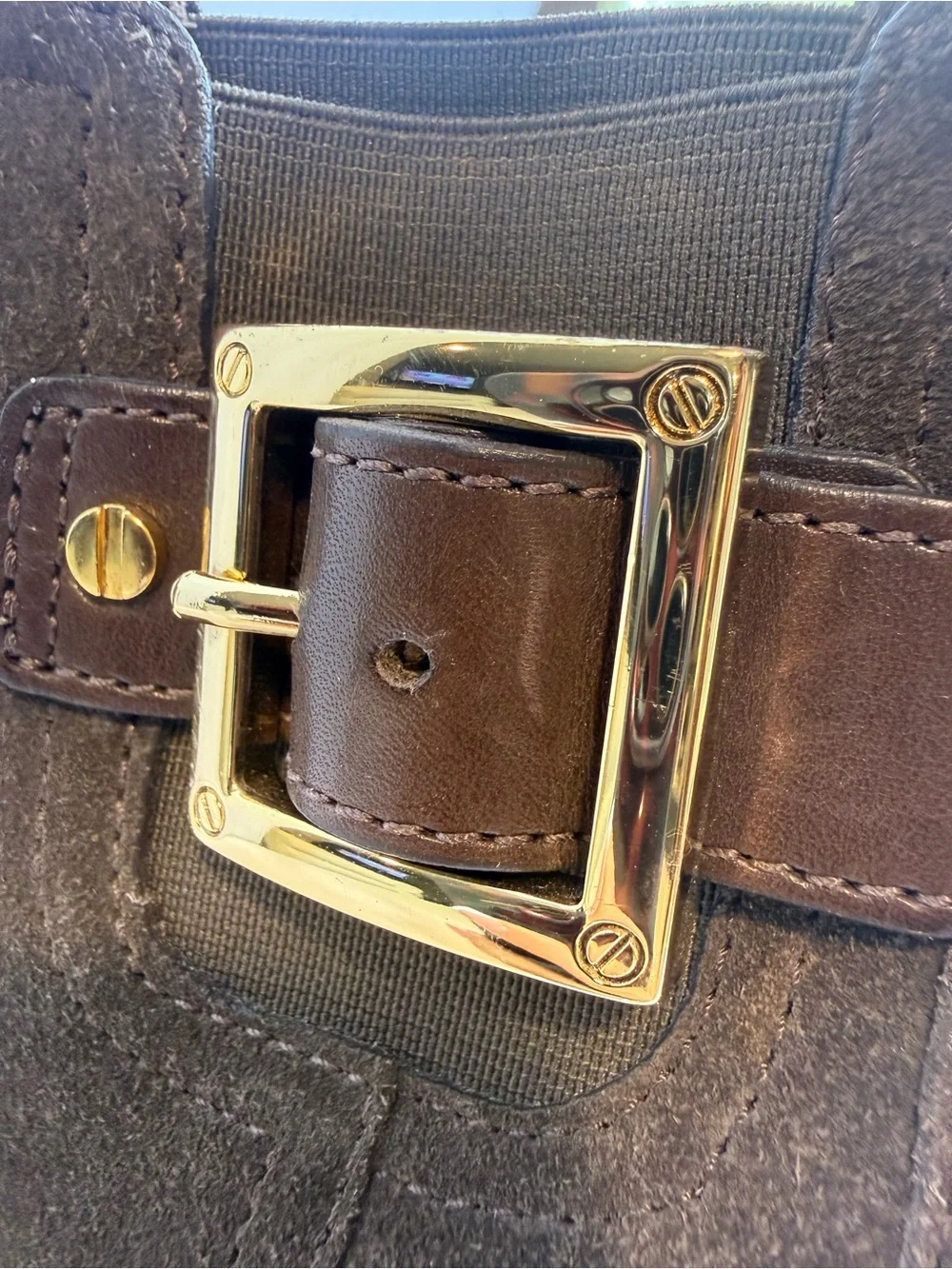 Tory Burch signs wear